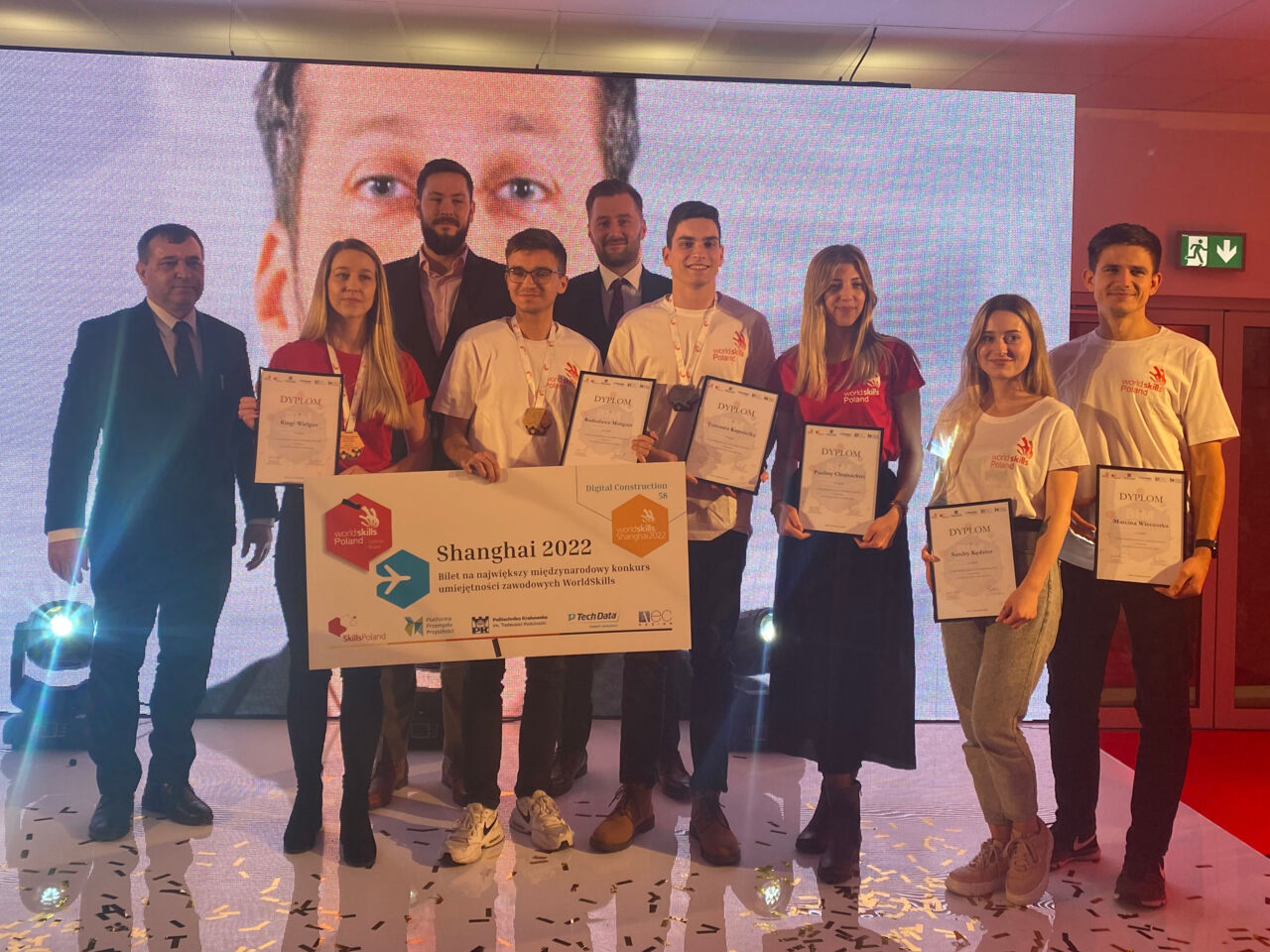 Kinga Wielgus standing with other competitors at the national competition in Kraków in 2021.